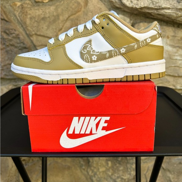 Nike Dunk Low “Barely Paisley” Size 5.5 Women / 4Y - Picture 3 of 10